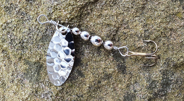 How to fish with a spinner